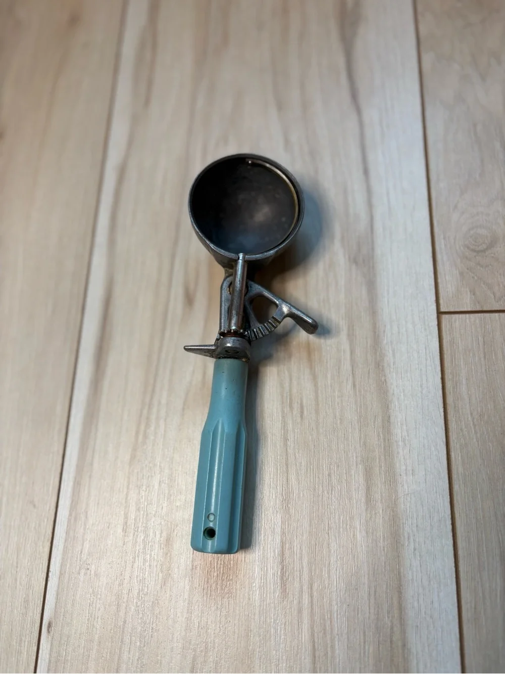 Scoop Master vintage scoop